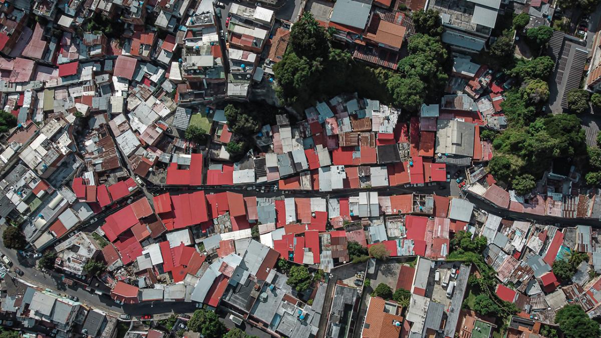 新興国通貨取引増加の背景を探る