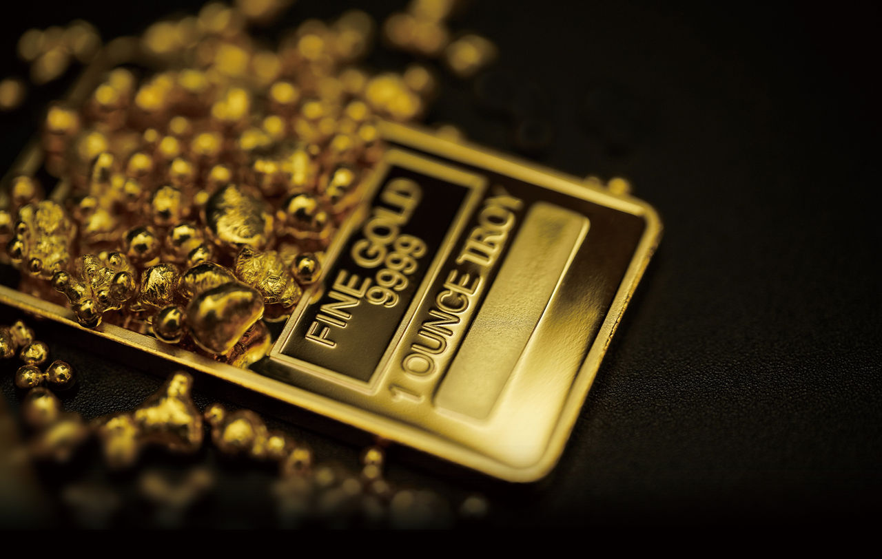 Gold bar 999 precious metal money investing economy