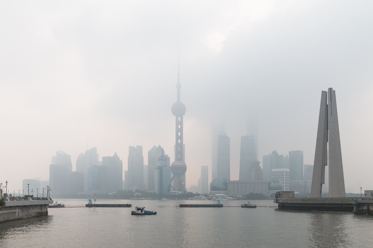 中国人民銀、市場予想に反し早めに金利引き下げ 中国人民銀、市場予想に反し早めに金利引き下げ