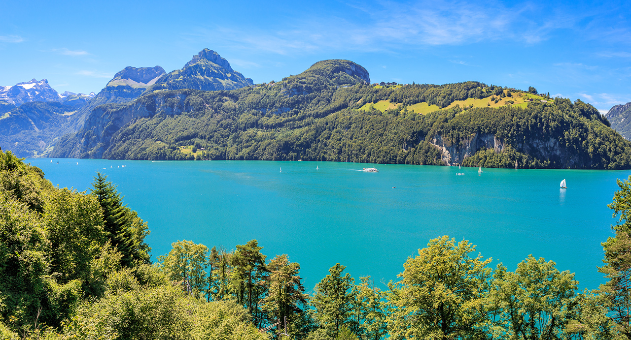 Panorama Seelisberg am Vierwalstätter See mit der Rütliwiese